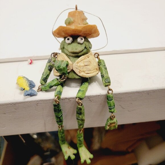 Green Frog Fisherman fishing Pole Shelf Sitter Ornament 7” Tall Posable Legs - Picture 2 of 6